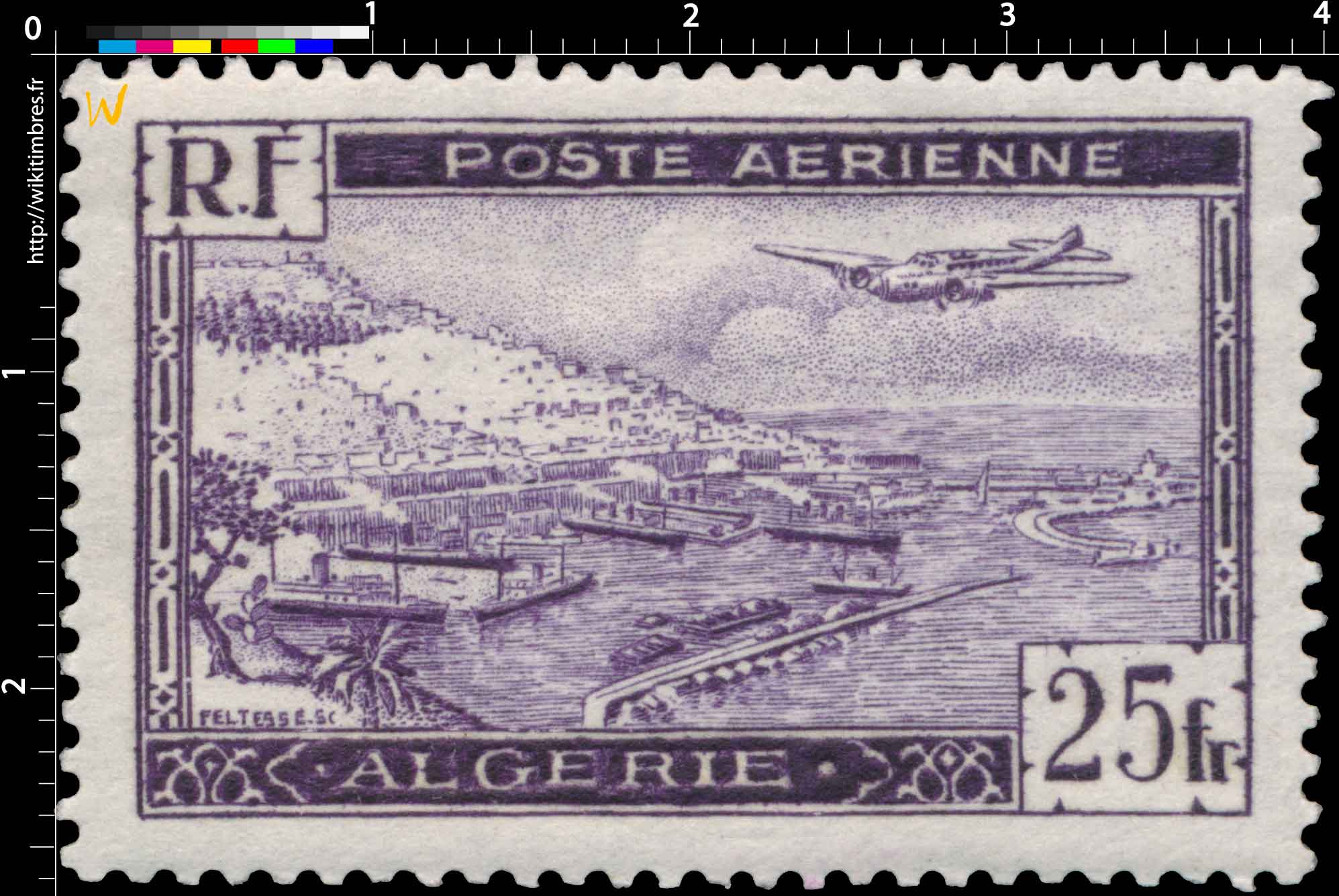 Algérie - Avion survolant la rade d'Alger