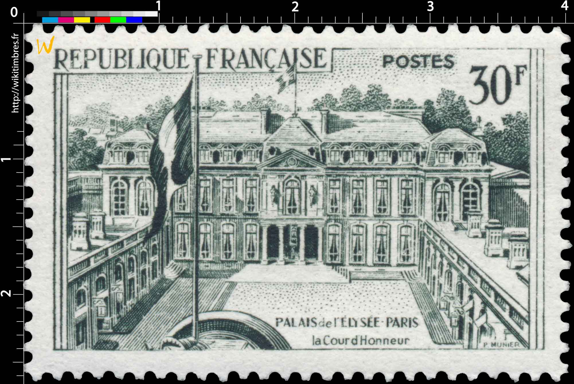 PALAIS de L'ÉLYSÉE - PARIS - La Cour d'Honneur